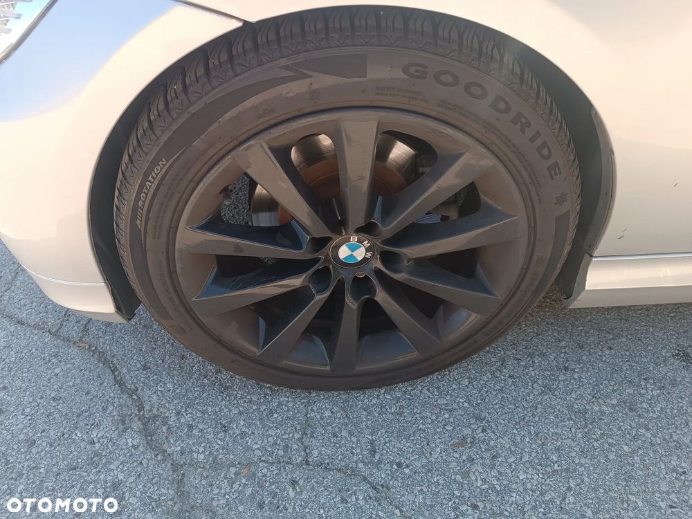 BMW Seria 3 320d - 11