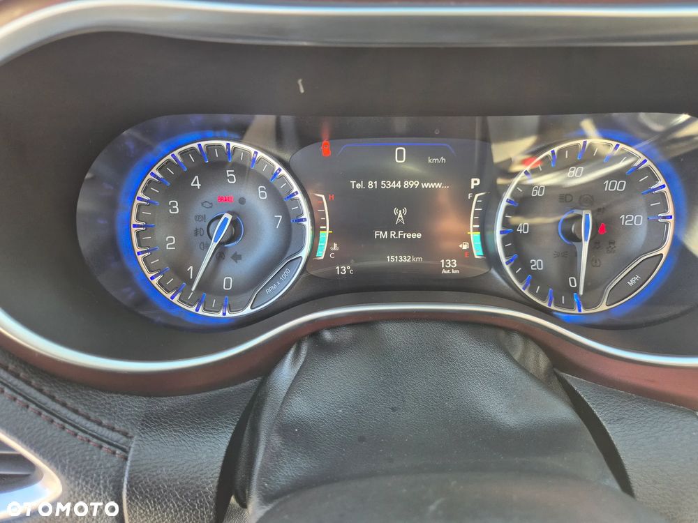 Chrysler Pacifica - 14