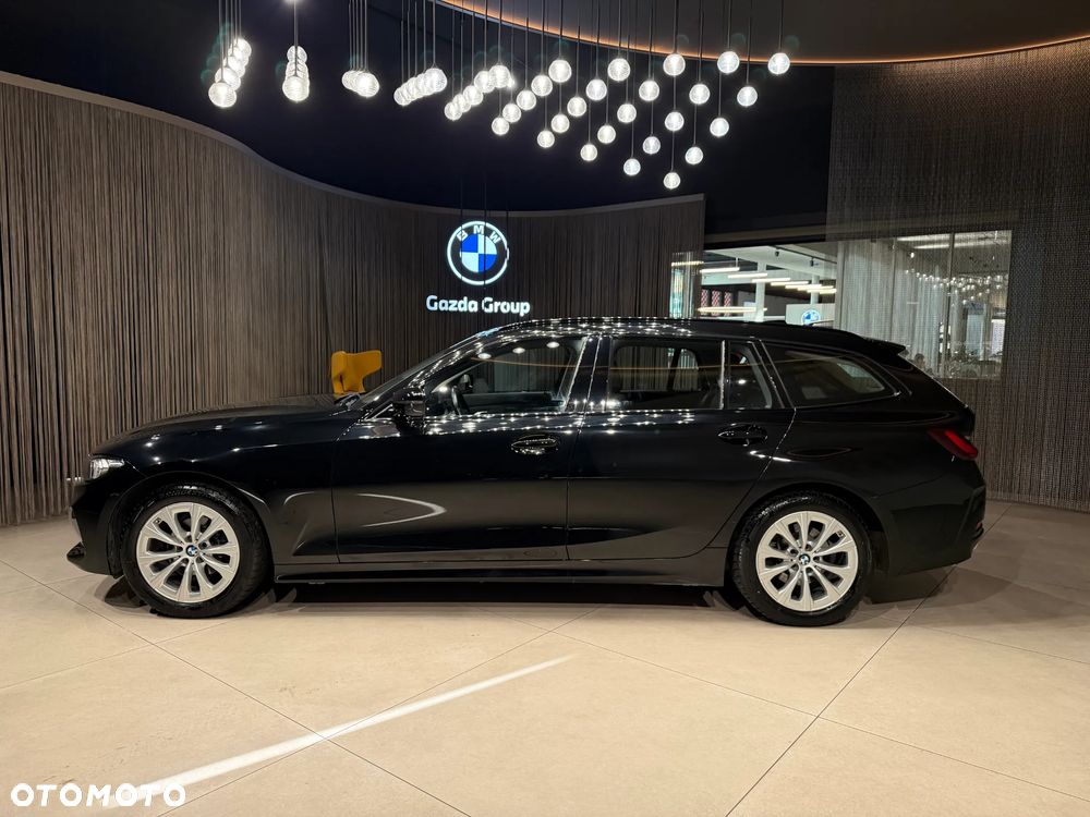 BMW Seria 3 318d - 4