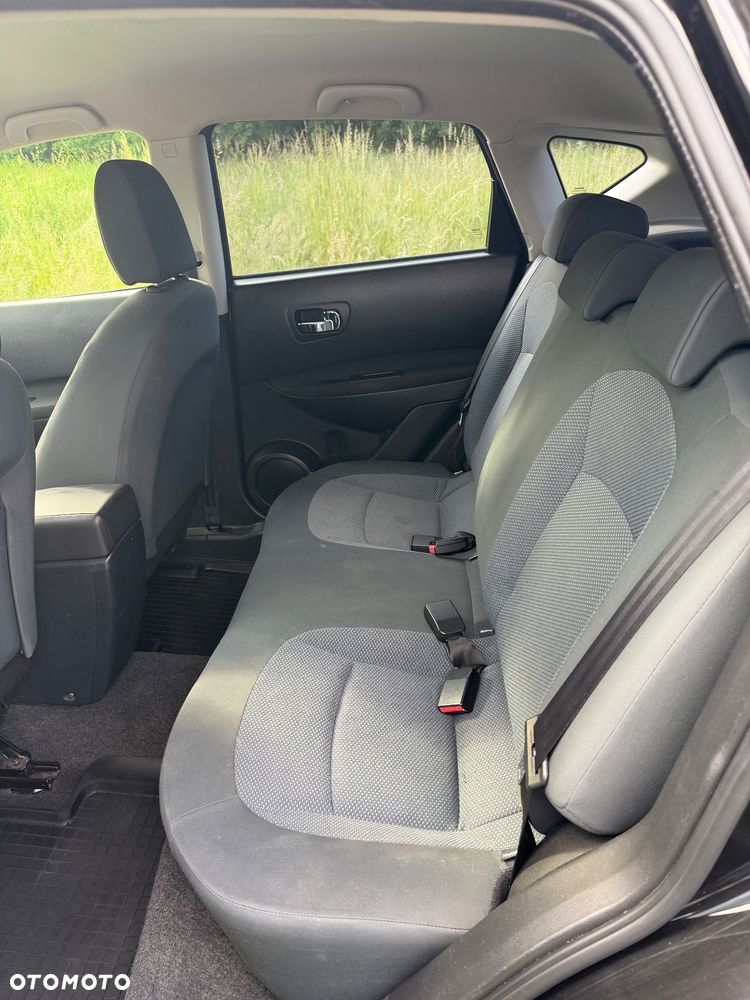 Nissan Qashqai - 25