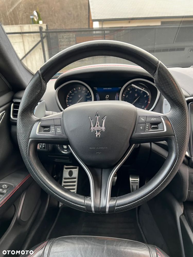 Maserati Ghibli - 12