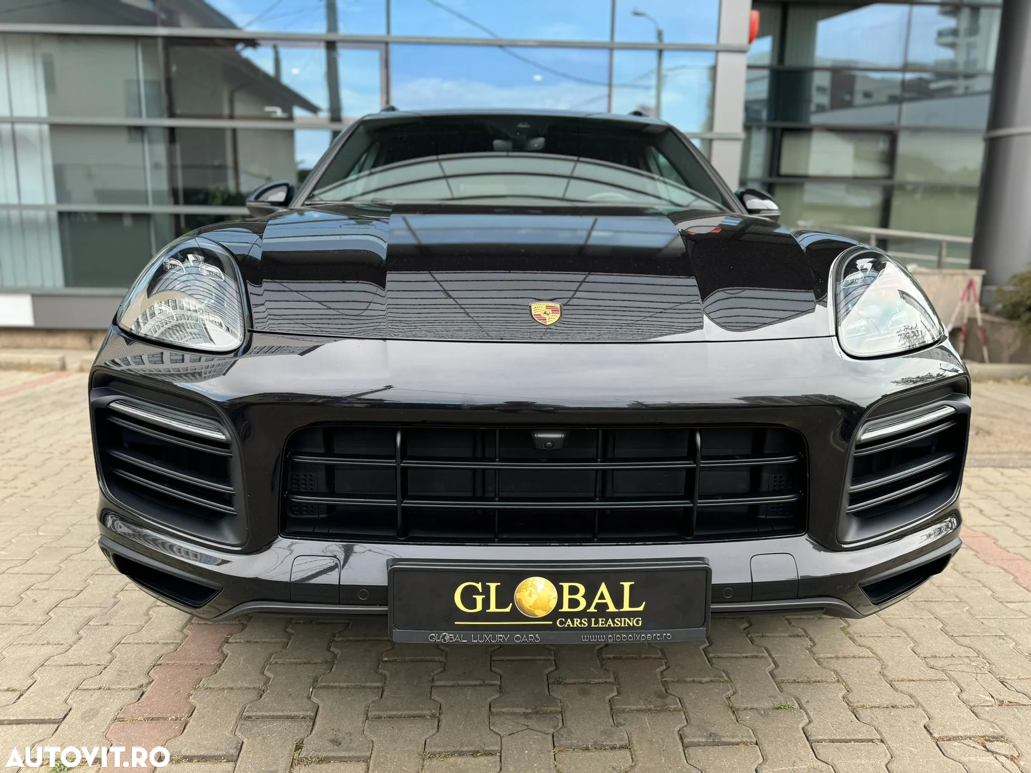 Porsche Cayenne S - 2