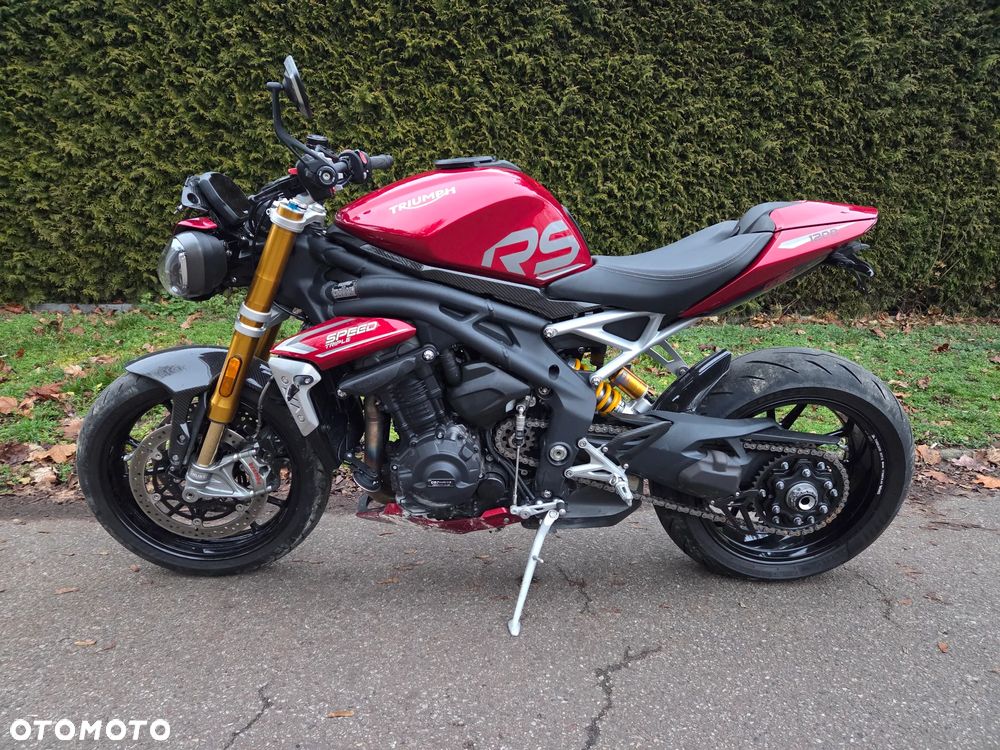 Triumph Street Triple - 1