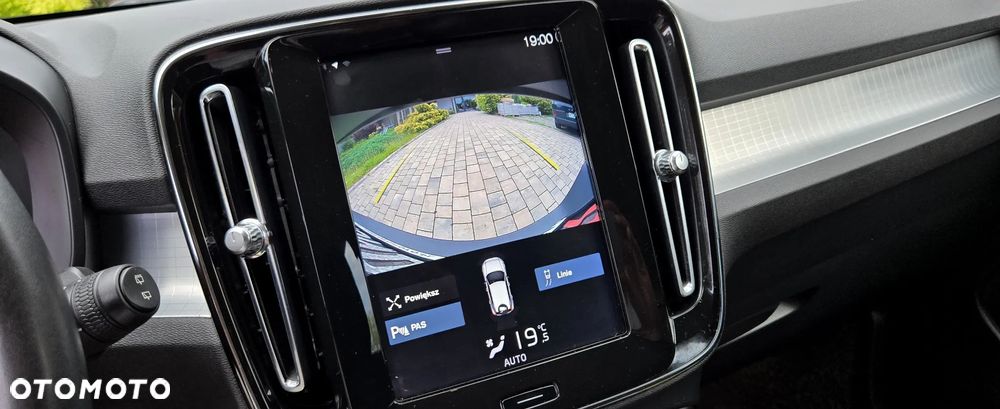 Volvo XC 40 D3 Momentum Pro - 28