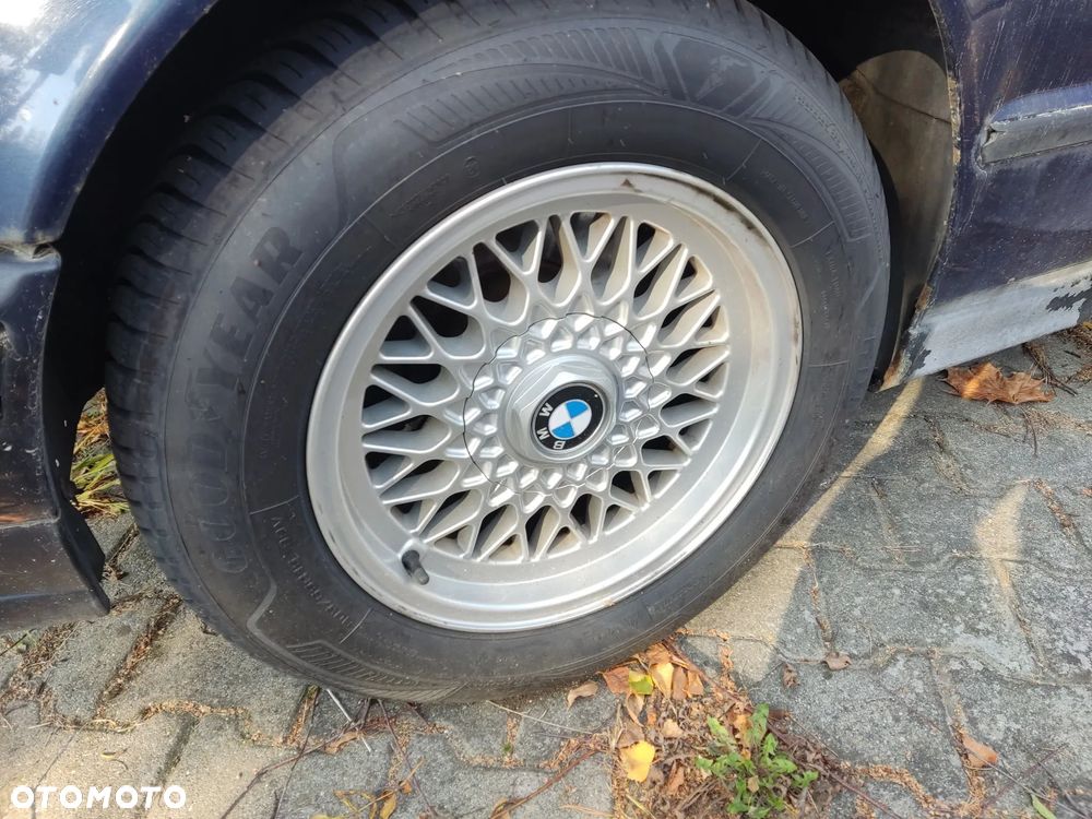 BMW Seria 5 1990 photo 3