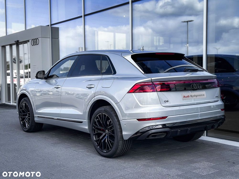 Audi Q8 - 8