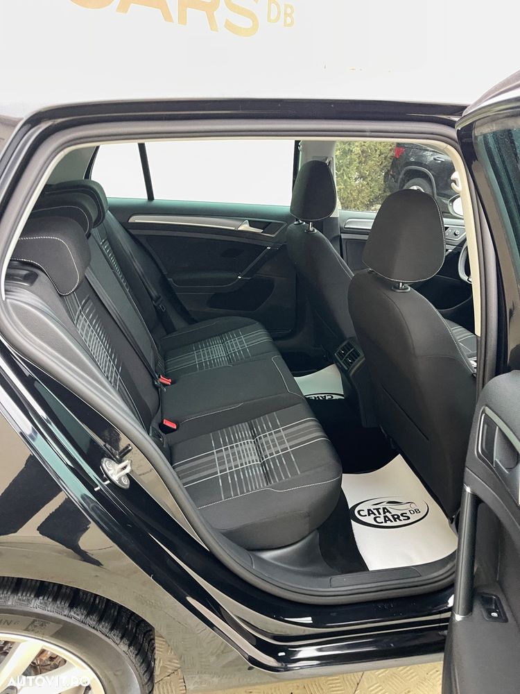 Volkswagen Golf 1.2 TSI BlueMotion Technology Lounge - 25