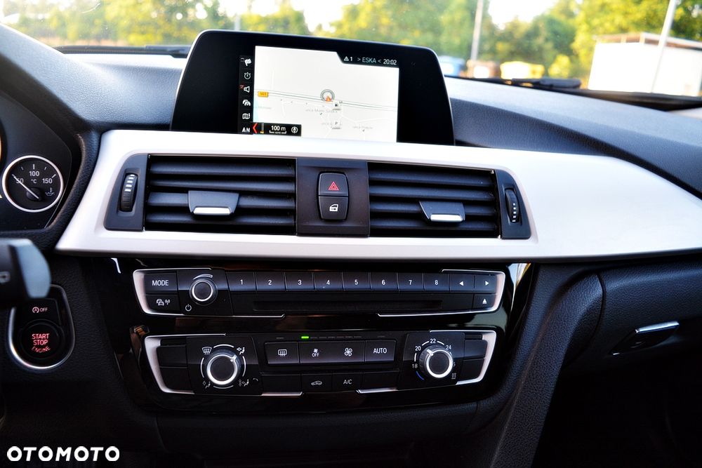 BMW Seria 3 318d - 22