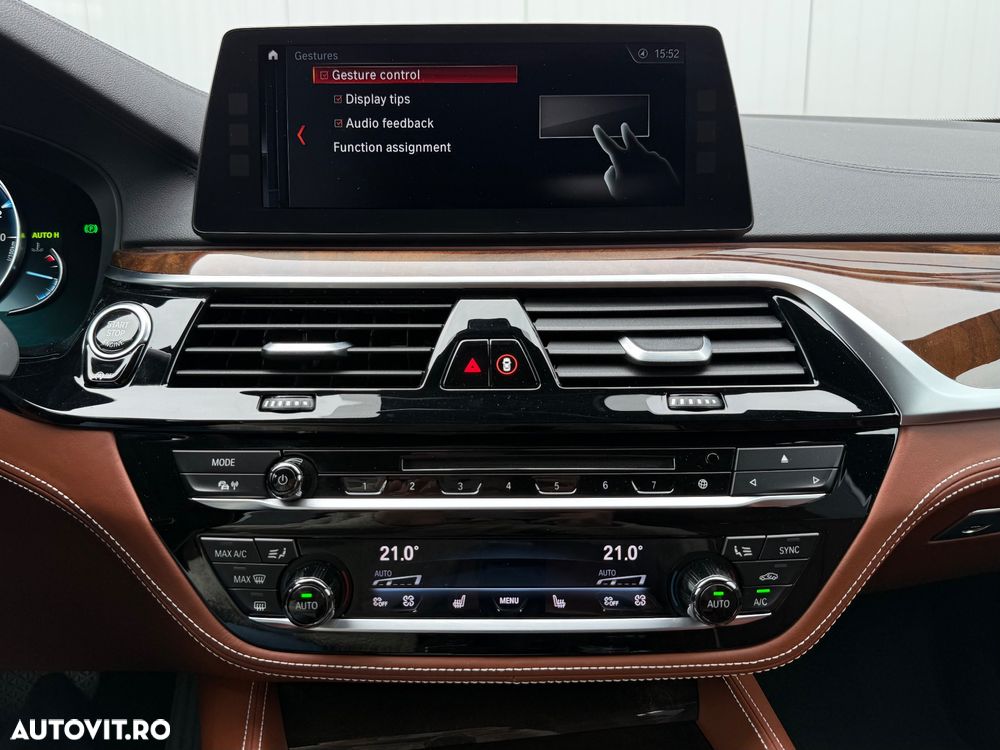 BMW Seria 5 520d Touring Aut. Luxury Line - 31