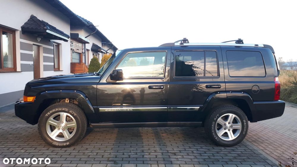 Jeep Commander 5.7 V8 HEMI Automatik Limited - 2
