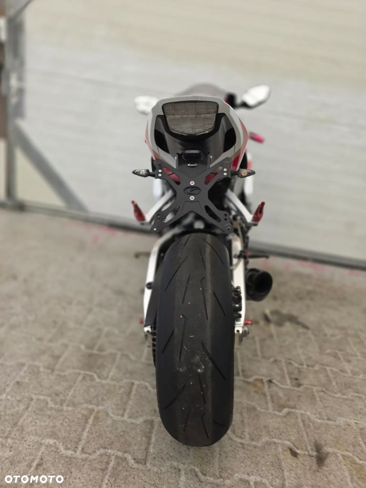 Honda CBR - 27
