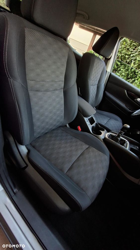 Nissan Qashqai 1.6 DCi ALL-MODE 4x4i ACENTA - 19