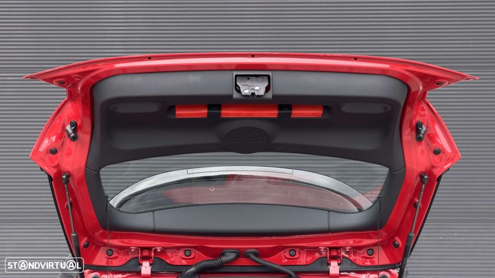 MINI 3 Portas Cooper E Classic S - 11