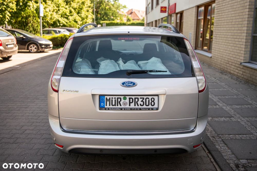 Ford Focus 1.6 16V Style - 5