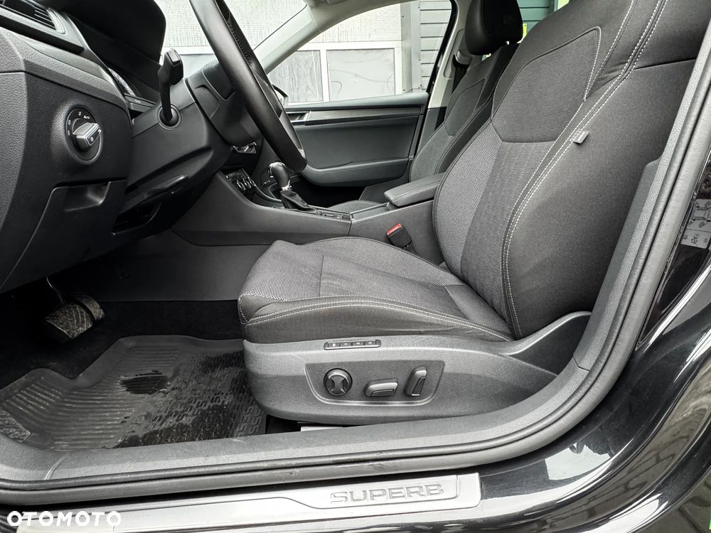 Skoda Superb 2.0 TDI SCR 4x4 Style DSG - 24