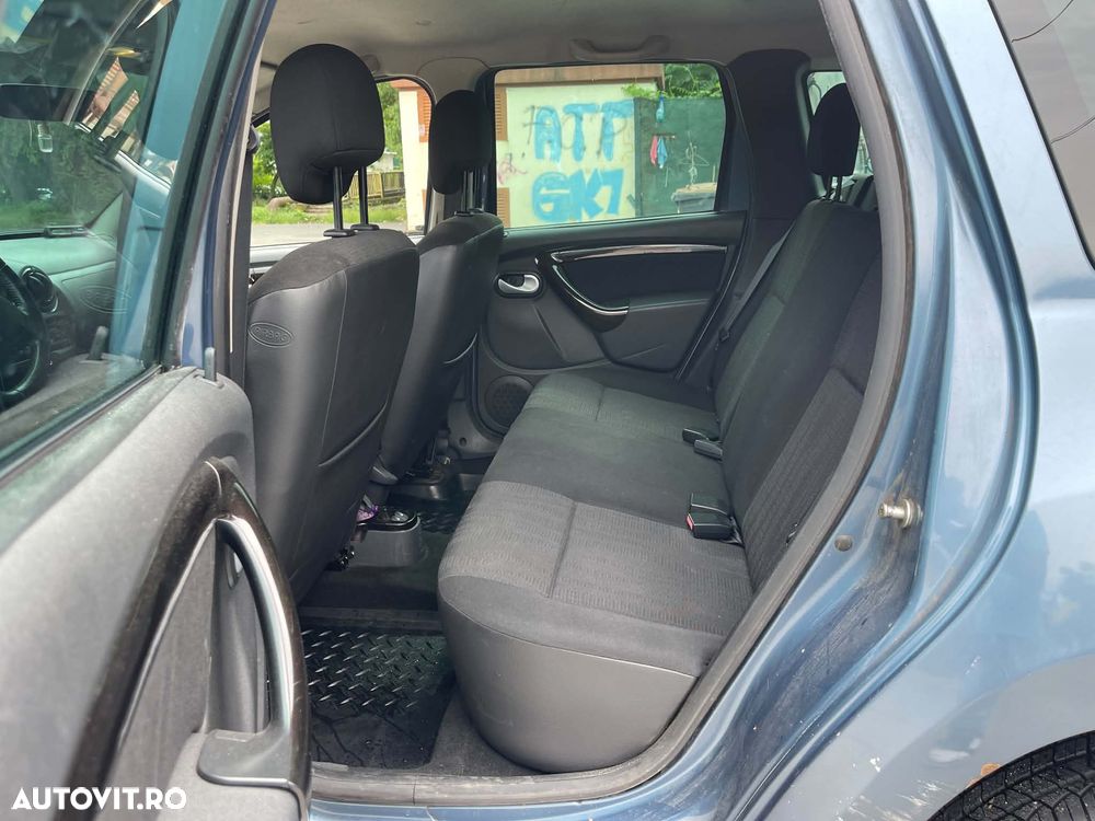 Dacia Duster 1.5 dCi 4x4 Prestige - 9