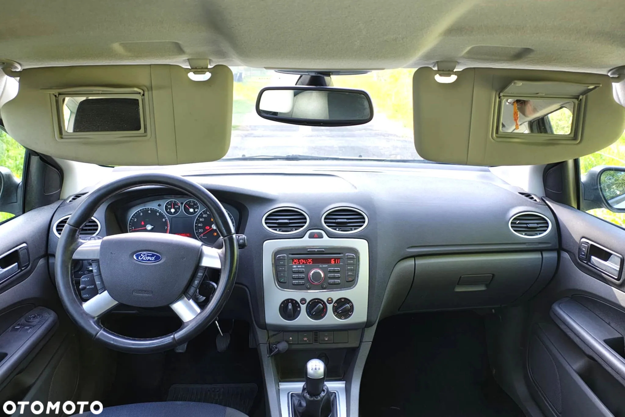 Ford Focus 1.4 16V Connection - 25