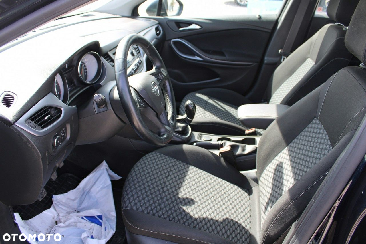 Opel Astra - 13