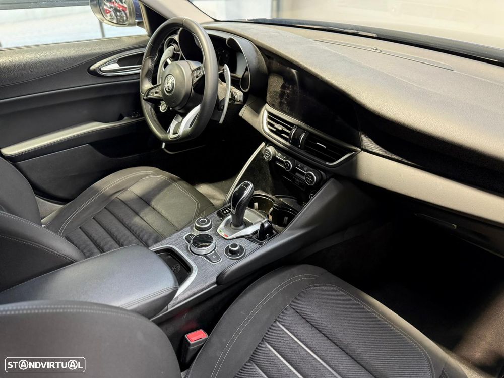 Alfa Romeo Giulia 2.2 D Sprint AT8 - 20
