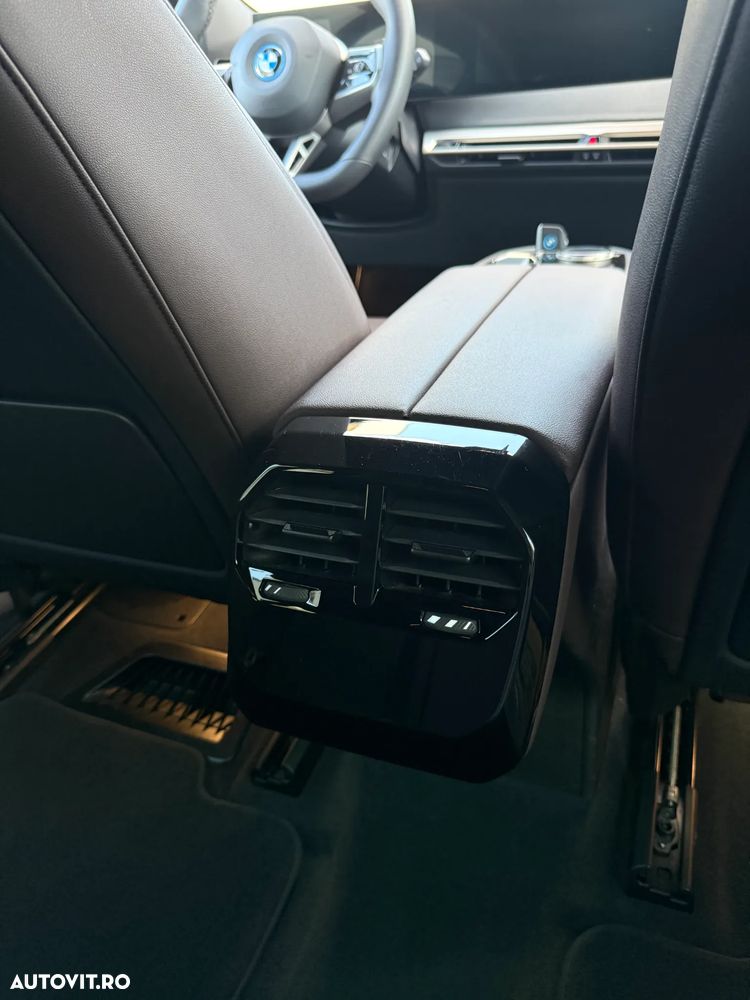 BMW iX xDrive40 - 5