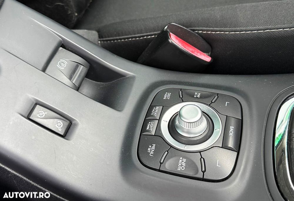 Renault Megane ENERGY dCi 110 Start & Stop Dynamique - 9