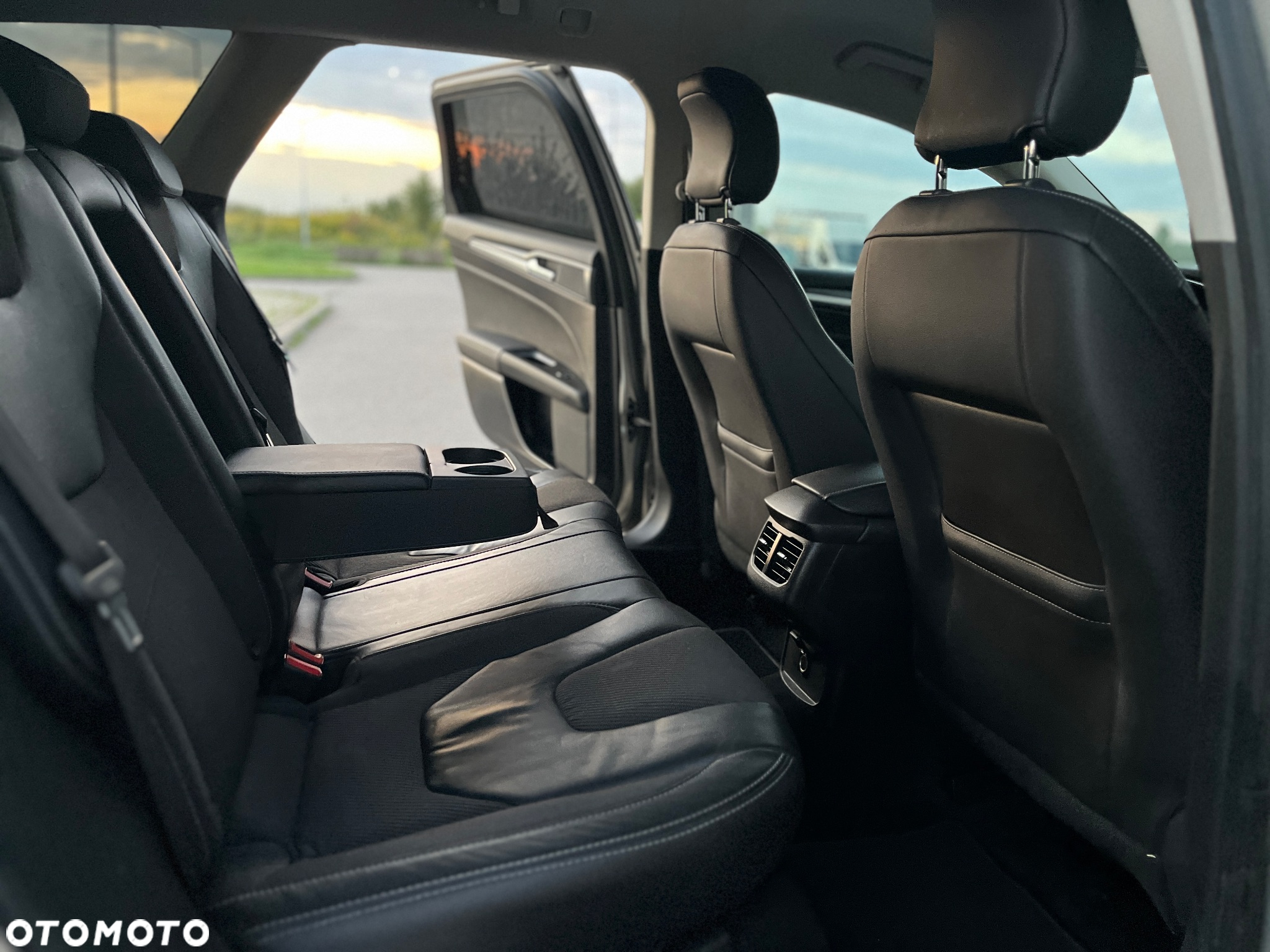 Ford Mondeo - 28