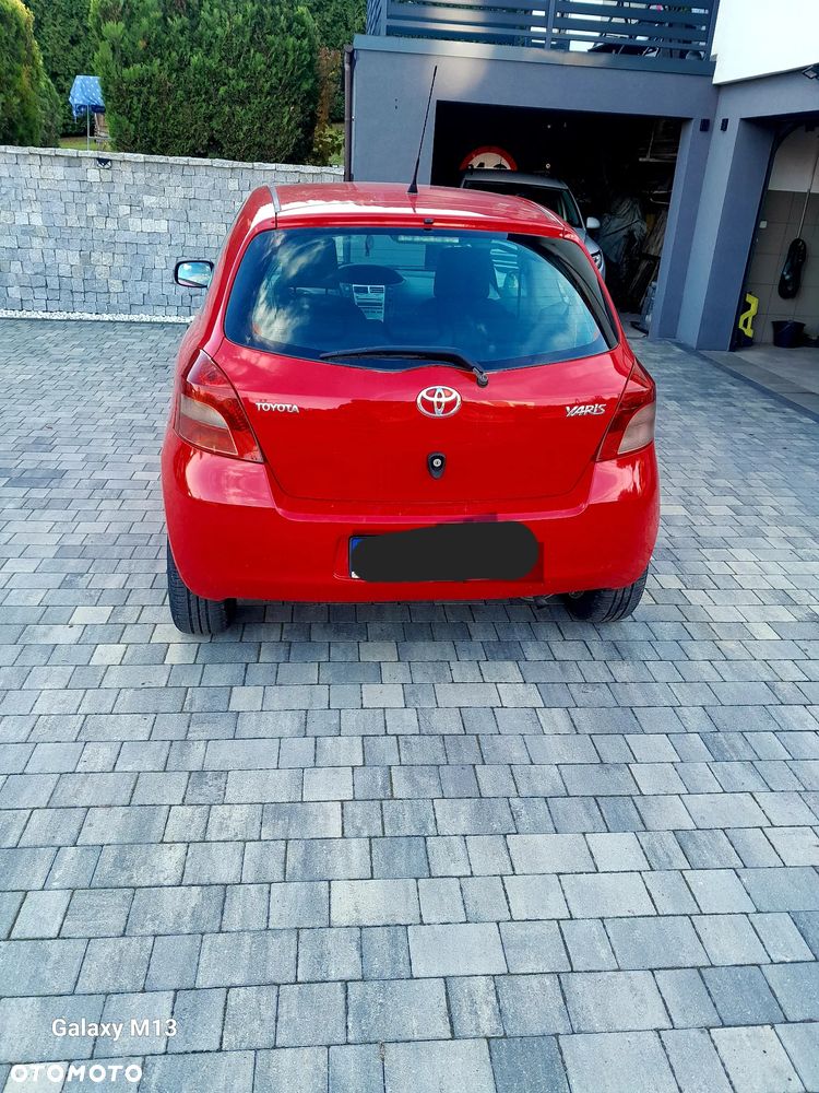 Toyota Yaris 2006 photo 3