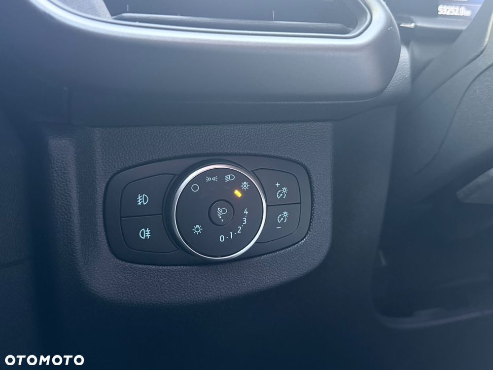 Ford Transit Courier - 35
