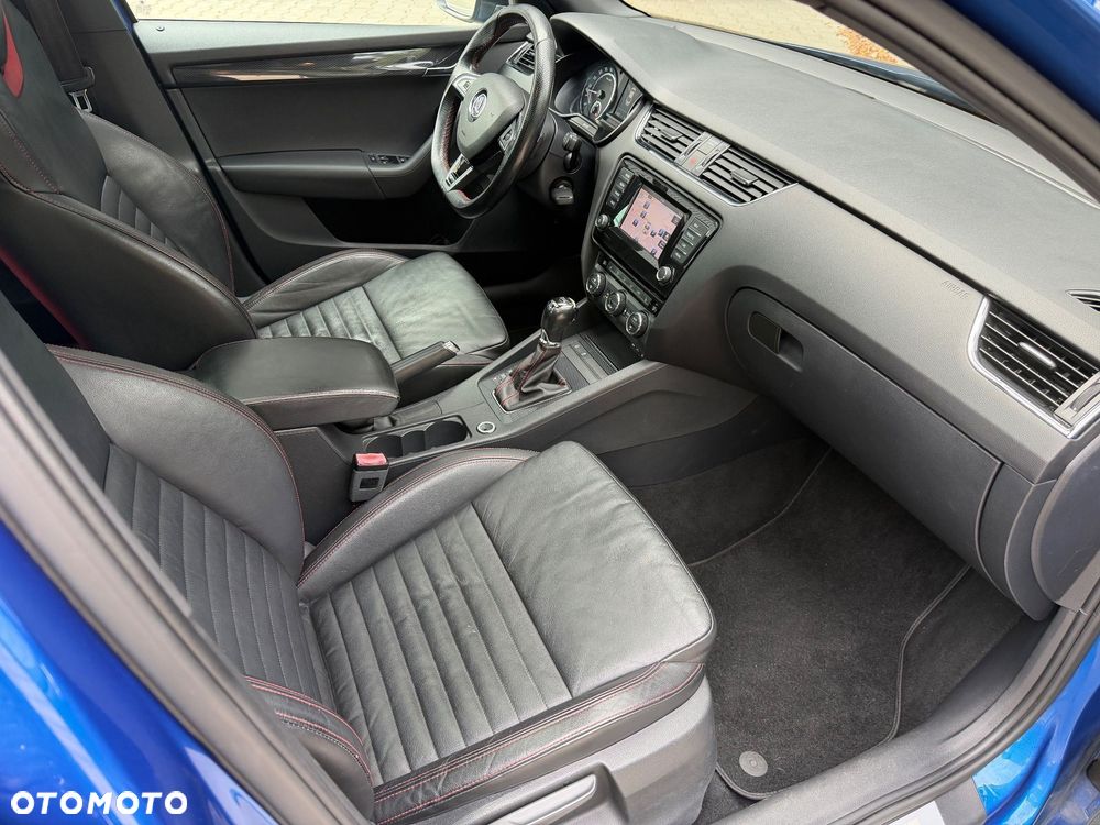 Skoda Octavia 2.0 TDI DSG RS - 19