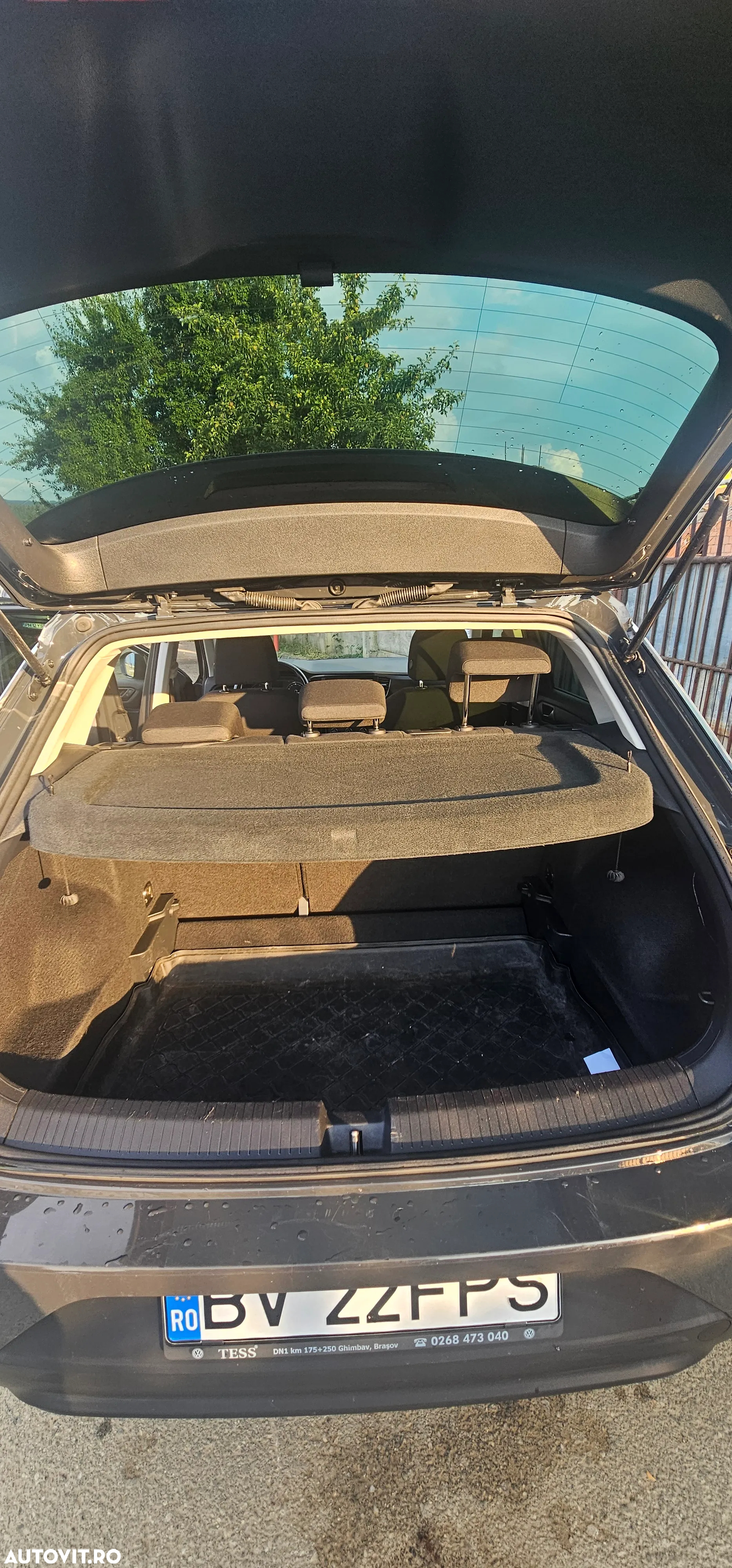 Volkswagen T-ROC 1.6 TDI Design - 19