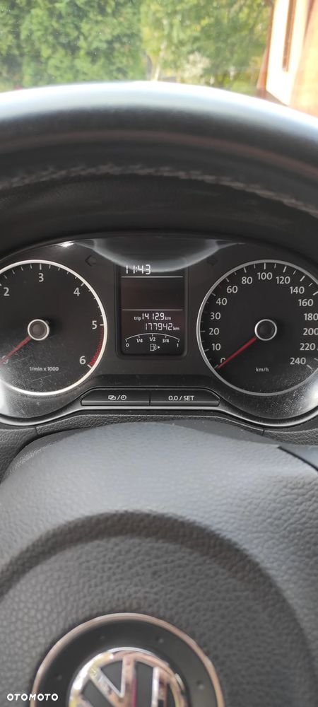 Volkswagen Polo - 28