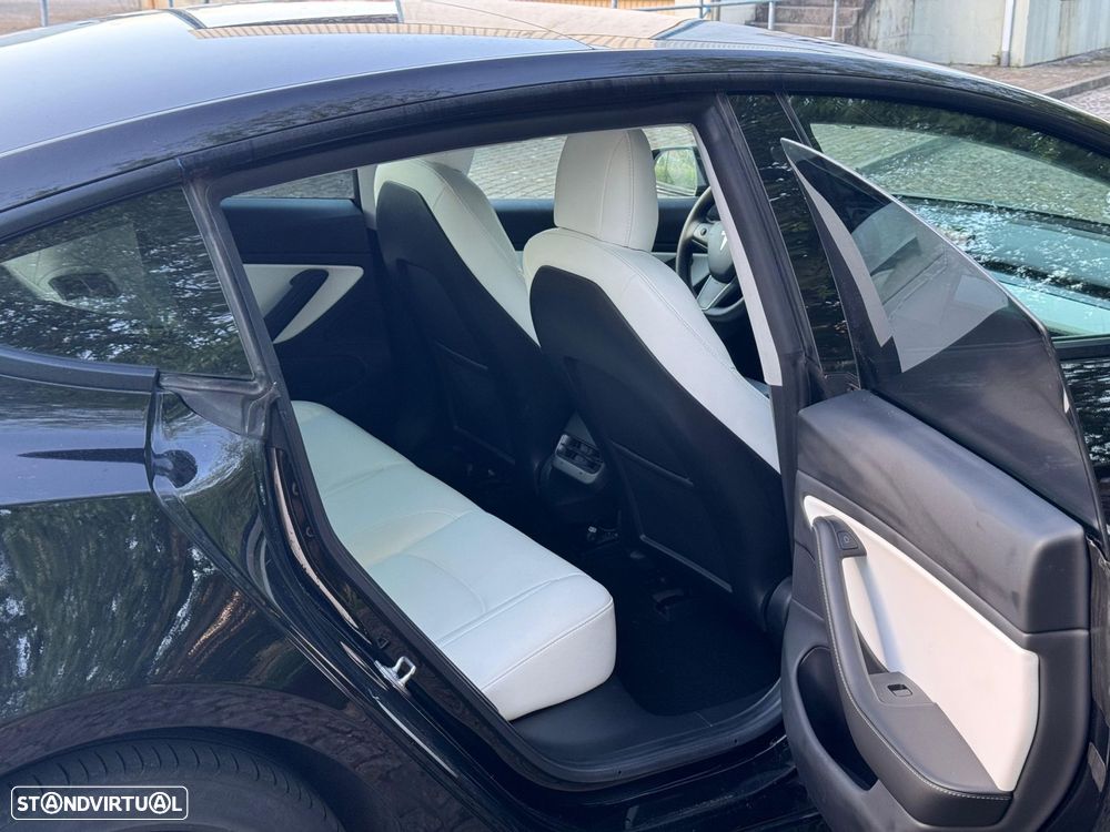 Tesla Model 3 Long-Range Dual Motor AWD - 26