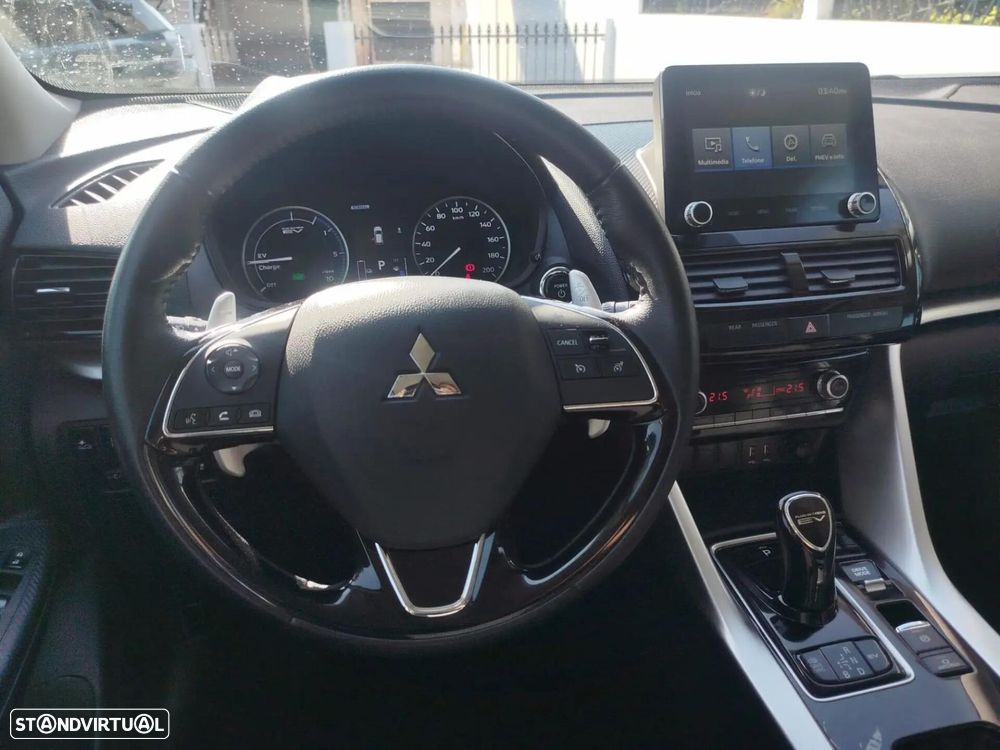 Mitsubishi Eclipse Cross - 11