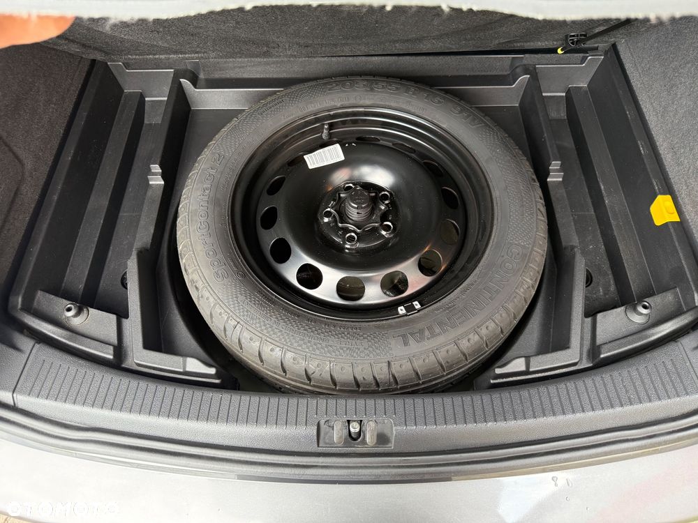 Volkswagen Touran 1.6 TDI DPF Comfortline - 27