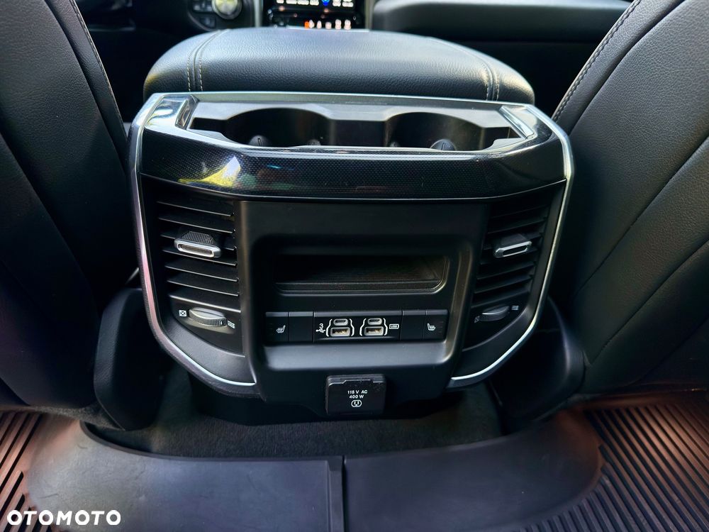 RAM 1500 Crew Cab Shortbed Laramie - 21