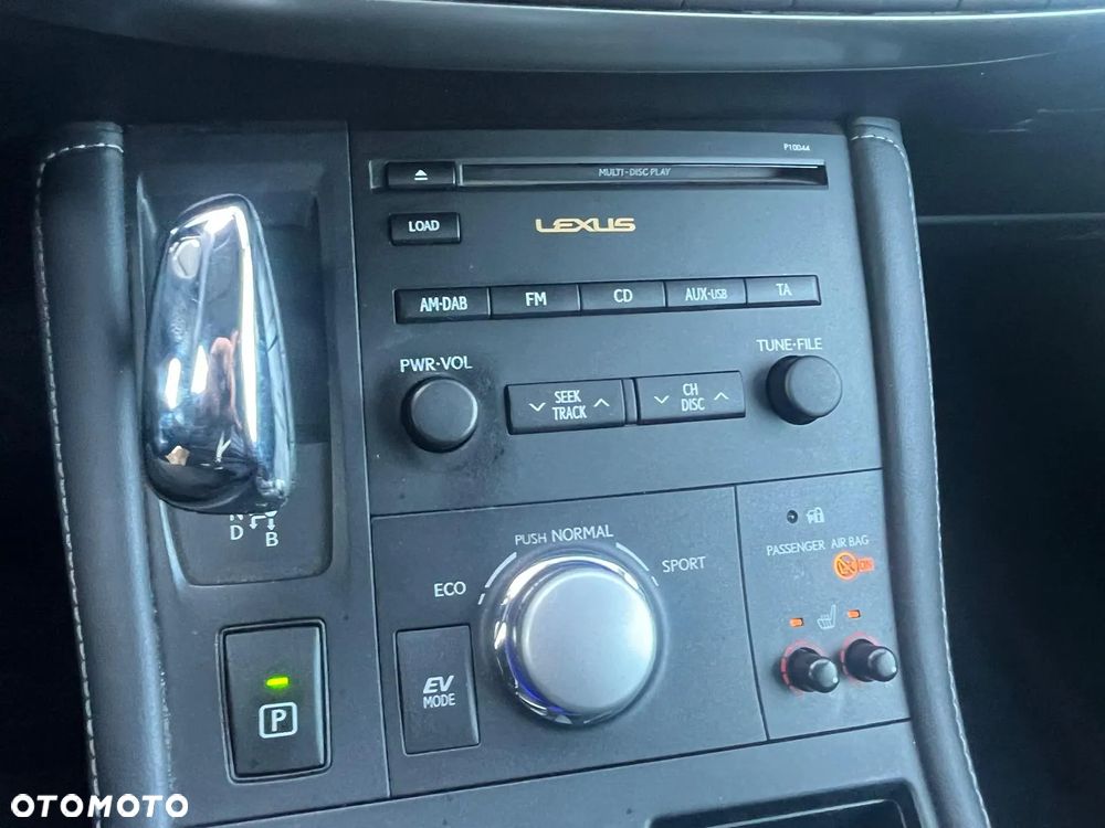 Lexus CT 200h Executive Line - 8