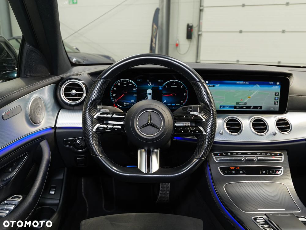 Mercedes-Benz Klasa E 220 d 4-Matic AMG - 23