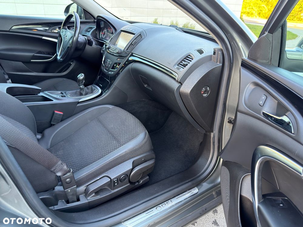 Opel Insignia - 28