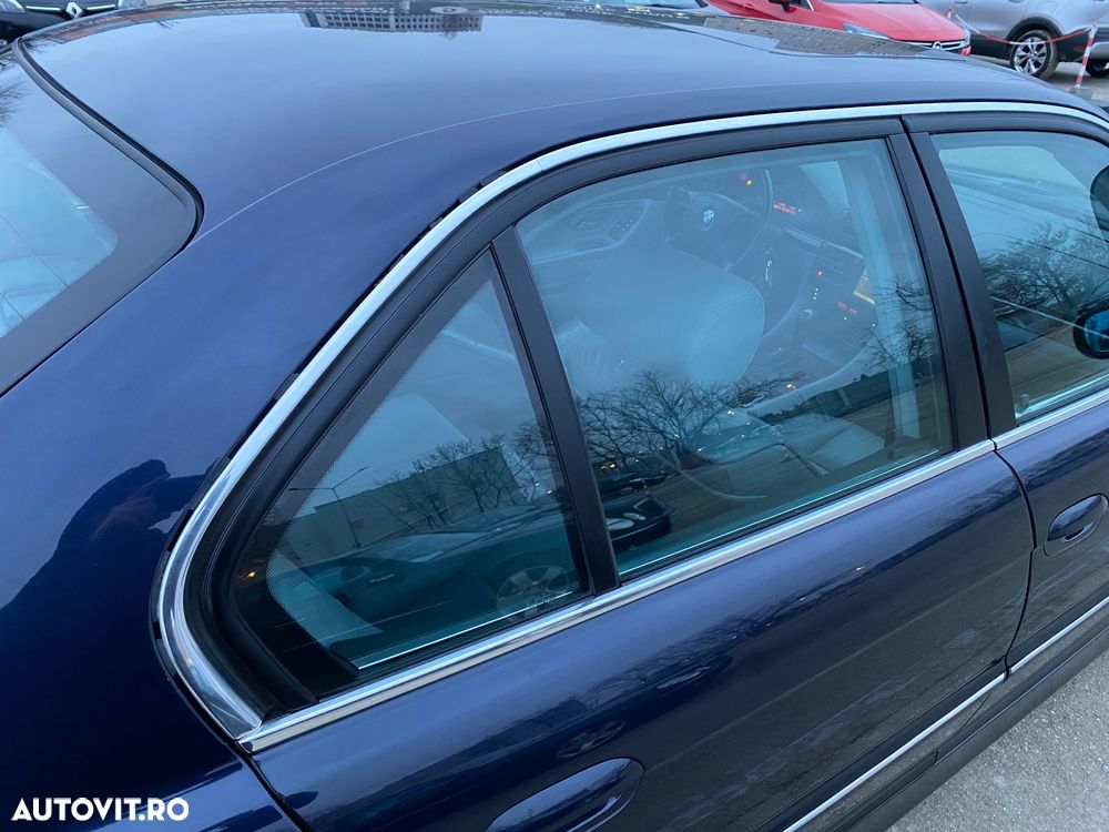 BMW Seria 7 740iA - 25