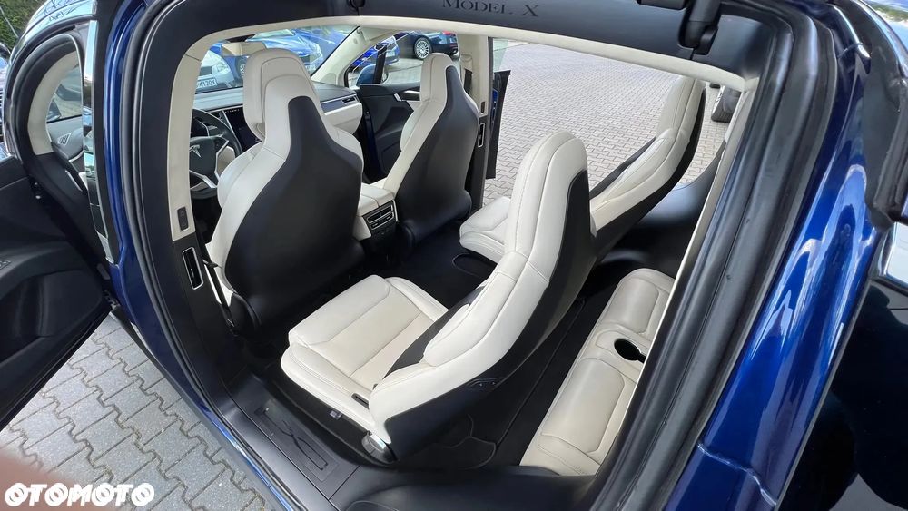 Tesla Model X Long Range Plus - 18