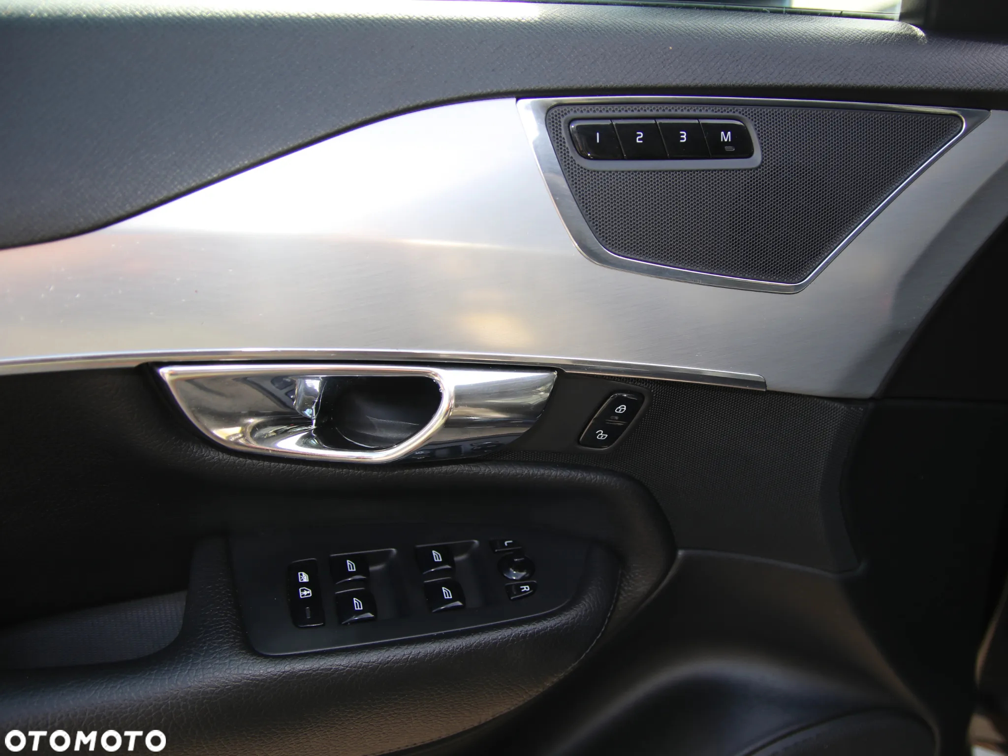 Volvo XC 90 T5 AWD Momentum - 31