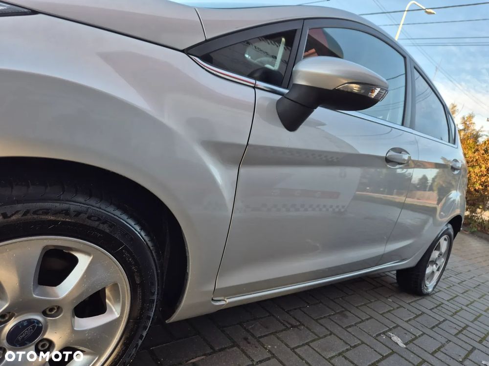 Ford Fiesta 1.4 Titanium - 22
