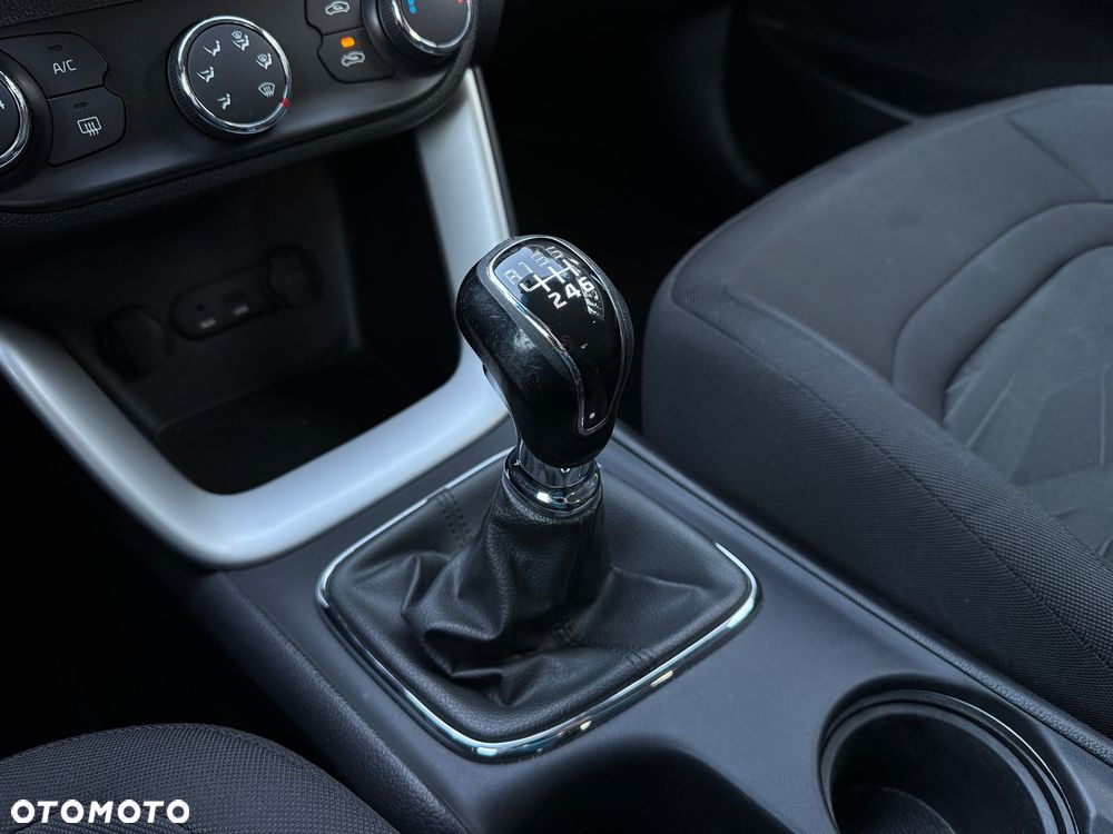Kia Ceed 1.4 CVVT ISG Spirit - 20