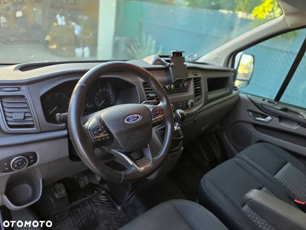 Ford TRANSIT CUSTOM - 8