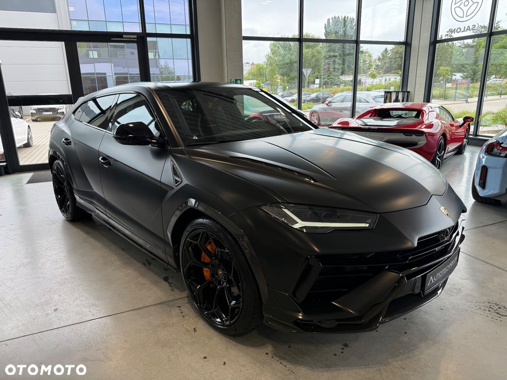 Lamborghini Urus - 3