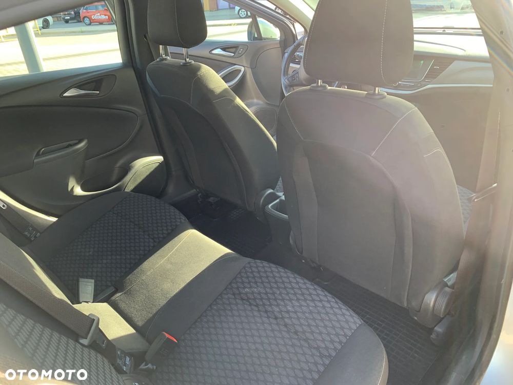 Opel Astra - 11
