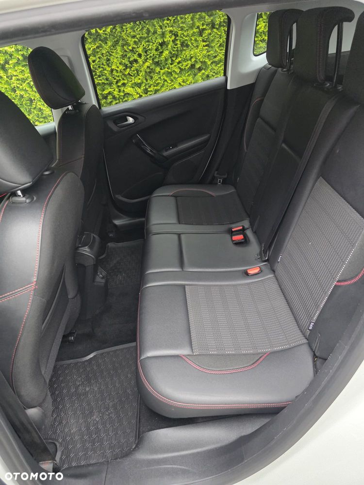 Peugeot 2008 PureTech 110 Stop&Start GT-Line Edition - 11