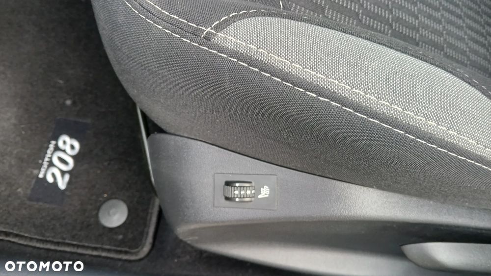 Peugeot 208 1.2 PureTech Style - 14