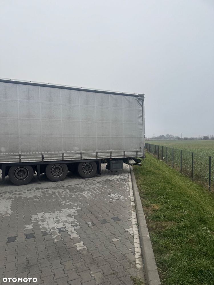 Schmitz Cargobull SCB*S3T - 4