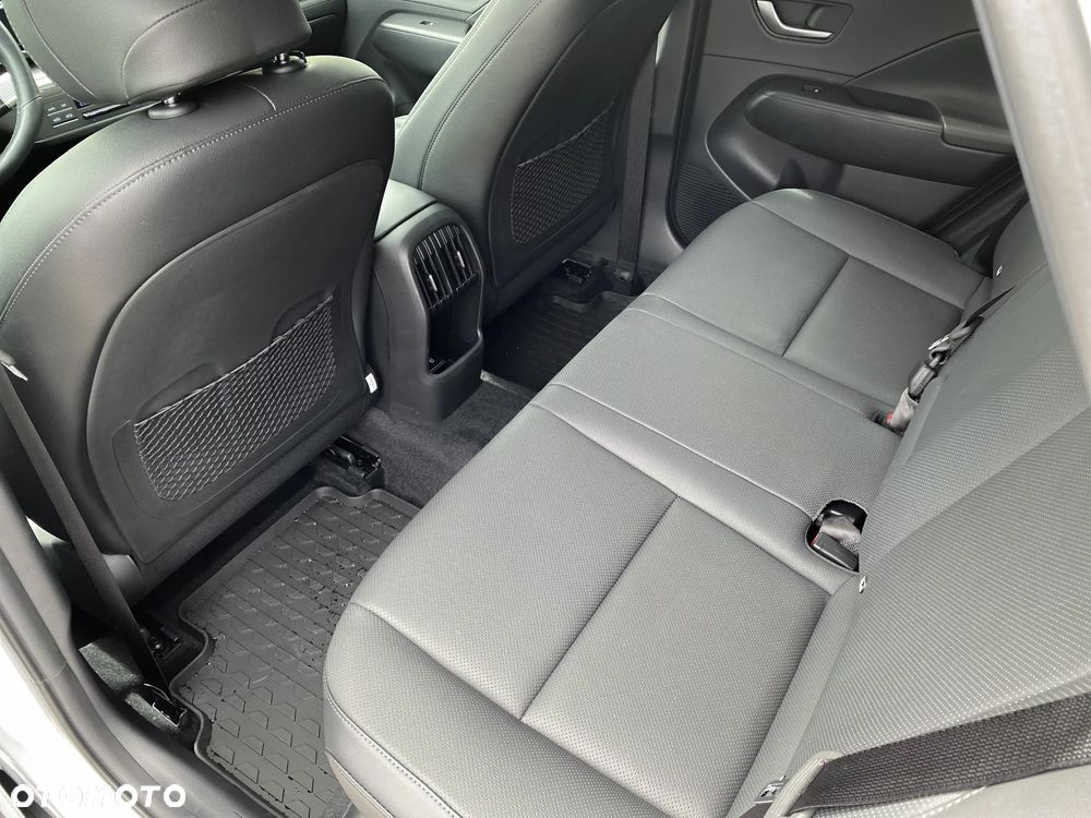 Hyundai Kona 1.6 T-GDI Platinum DCT - 17